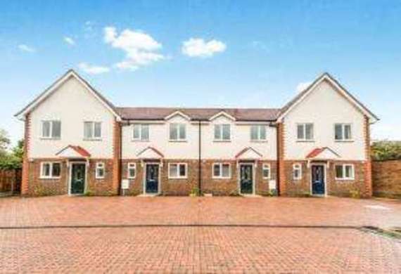 3 Bedroom End of Ter...