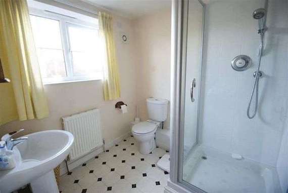 4&nbsp;Bedroom&nbsp;Semi-Detac...