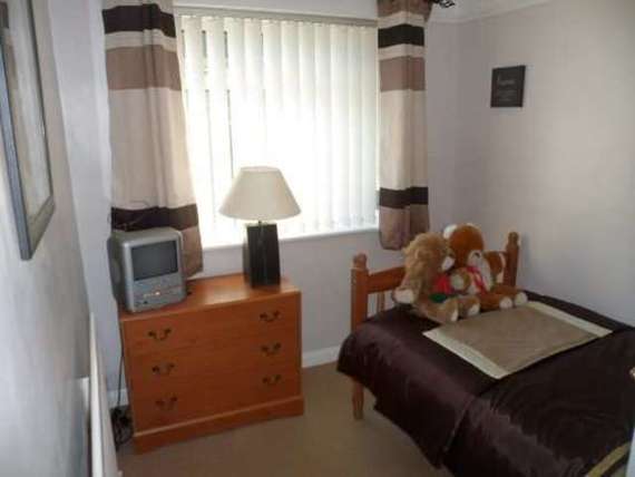 5 Bedroom Semi-Detac...