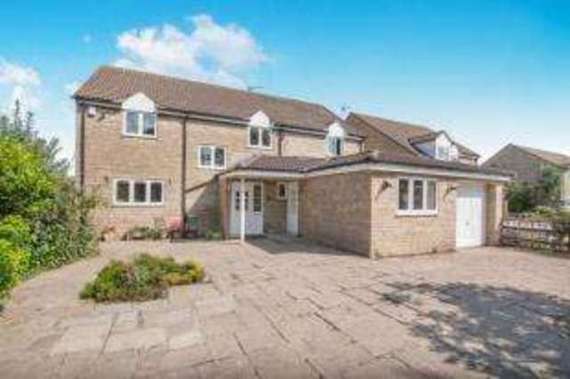 6 Bedroom Detached