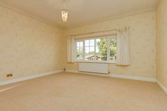 6 Bedroom Detached