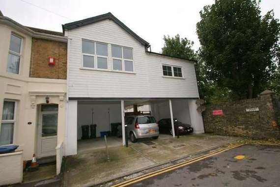 1 Bedroom Flat
