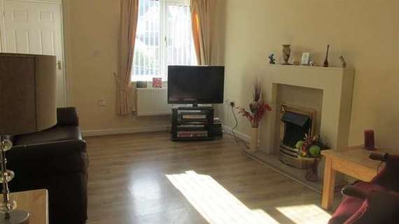 3 Bedroom Semi-Detac...