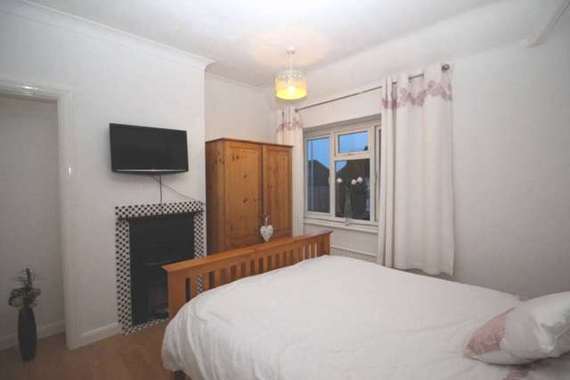 3 Bedroom Semi-Detac...