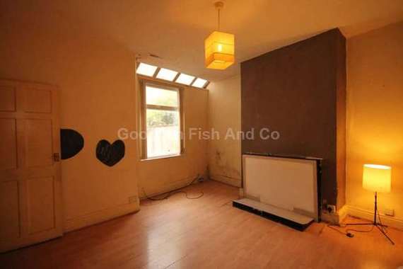 3 Bedroom End of Ter...