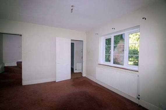 3&nbsp;Bedroom&nbsp;Semi-Detac...