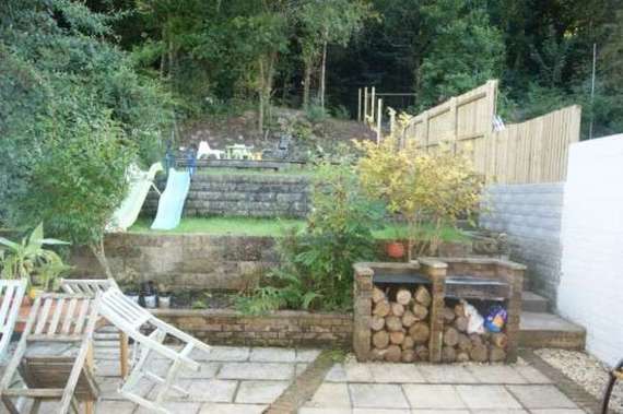 3 Bedroom Semi-Detac...