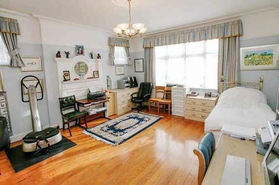 7&nbsp;Bedroom&nbsp;Detached