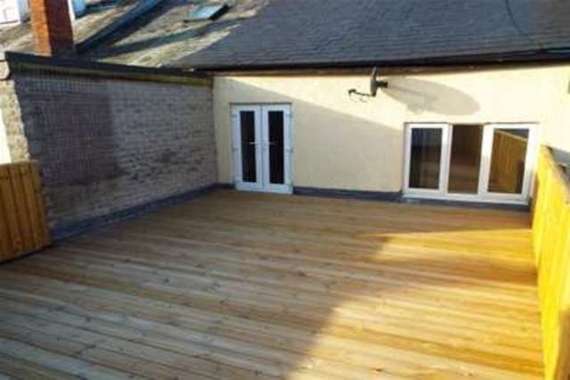 2 Bedroom Flat