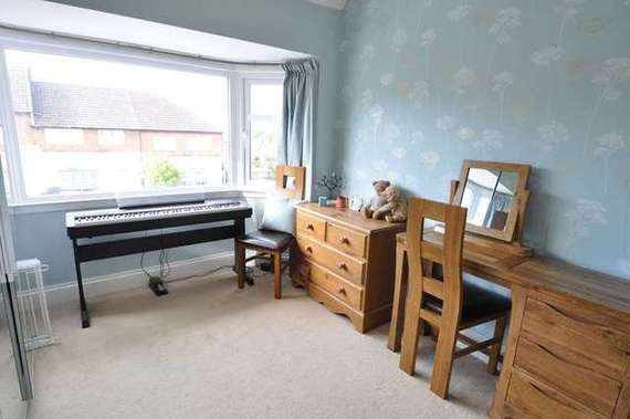 3 Bedroom Semi-Detac...