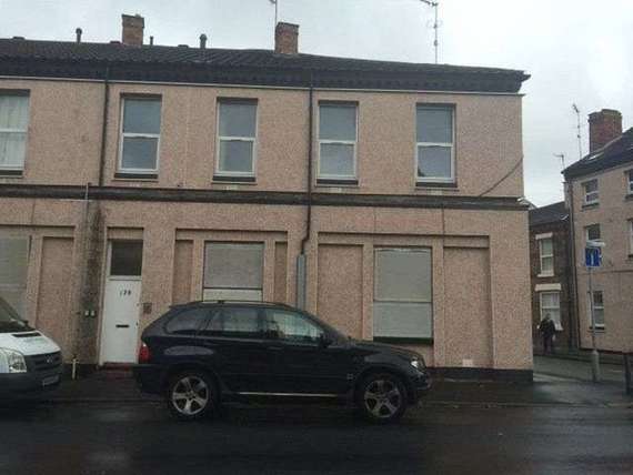 6 Bedroom Terraced