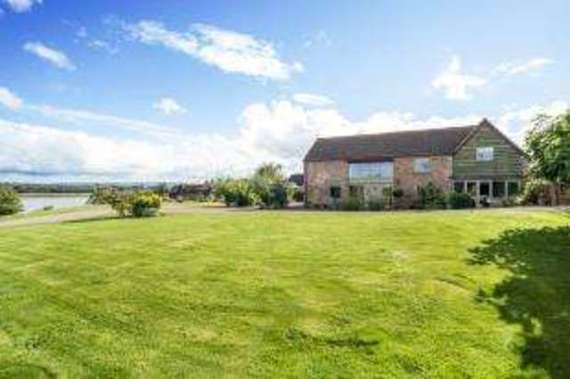 4&nbsp;Bedroom&nbsp;Barn Conve...