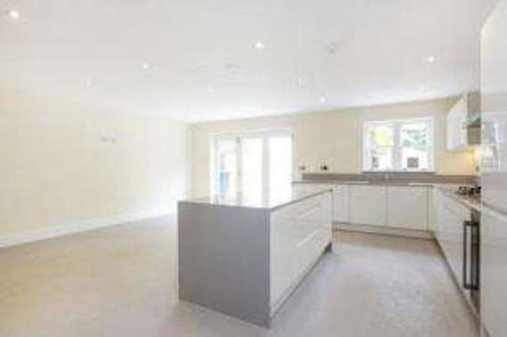 4 Bedroom Semi-Detac...