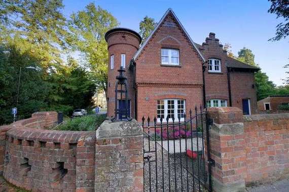 2&nbsp;Bedroom&nbsp;Semi-Detac...