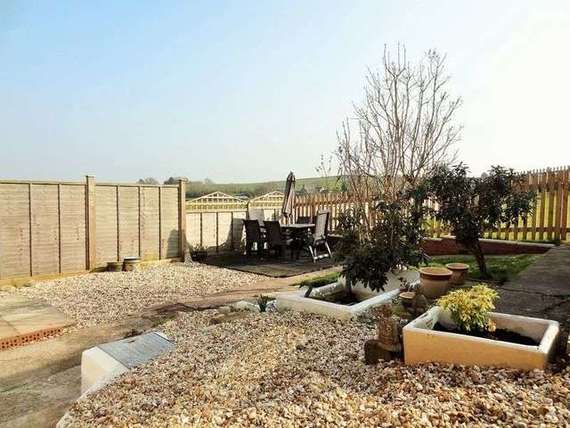 4 Bedroom Semi-Detac...
