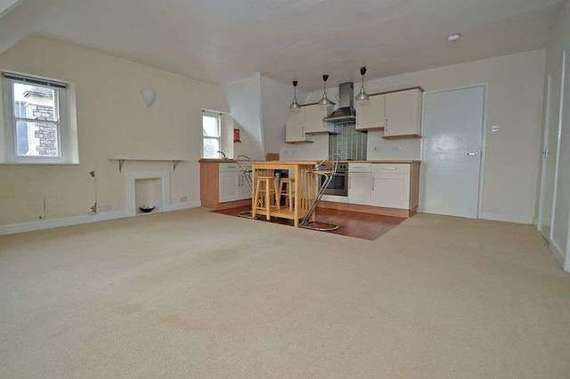 2 Bedroom Flat