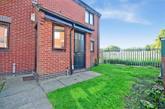 2&nbsp;Bedroom&nbsp;Detached