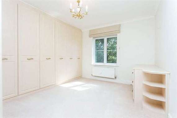 3&nbsp;Bedroom&nbsp;Flat