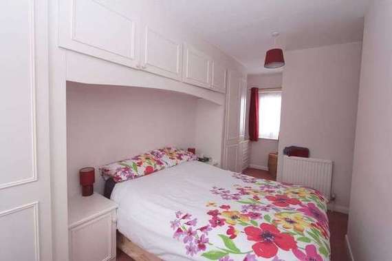 5 Bedroom Semi-Detac...