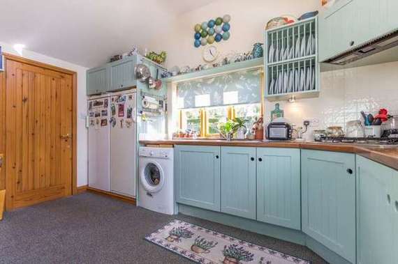 3&nbsp;Bedroom&nbsp;Semi-Detac...