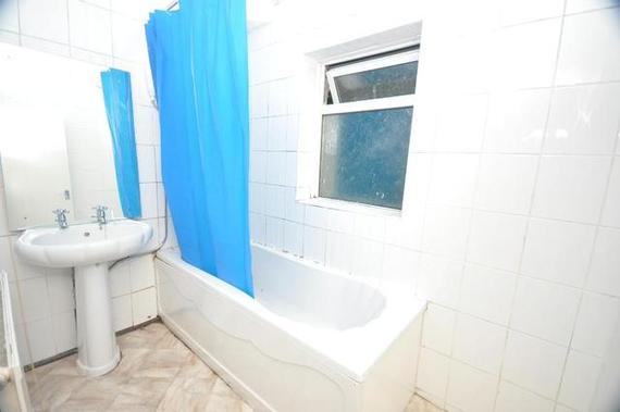 3 Bedroom House Shar...