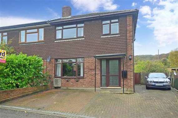 3 Bedroom Semi-Detac...