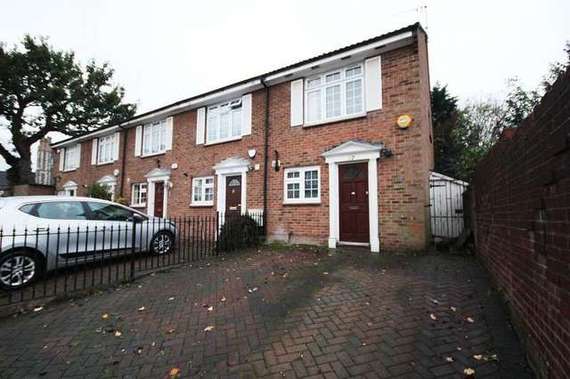 3&nbsp;Bedroom&nbsp;End of Ter...