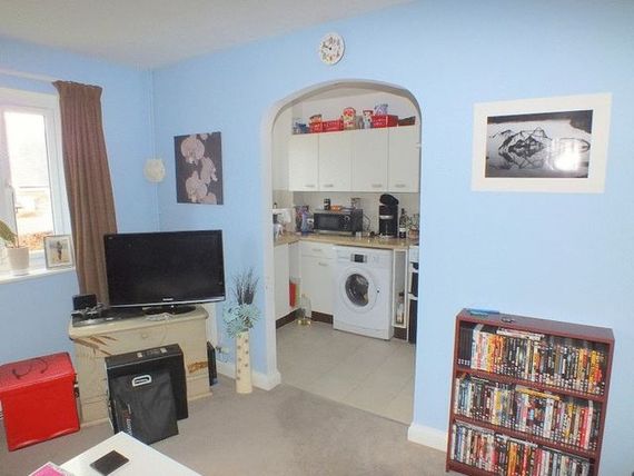 2 Bedroom Flat