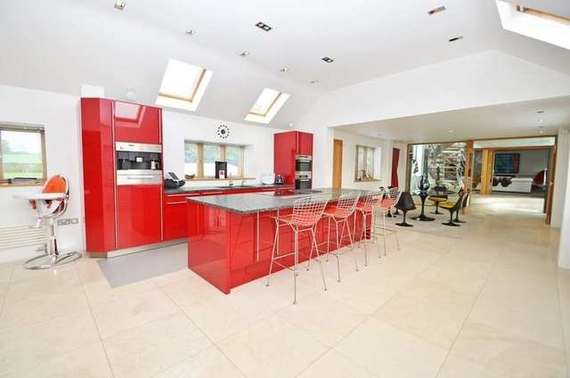 5 Bedroom Barn Conve...