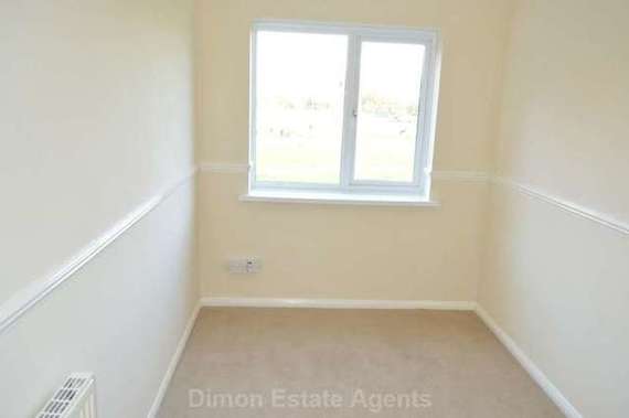 3 Bedroom End of Ter...