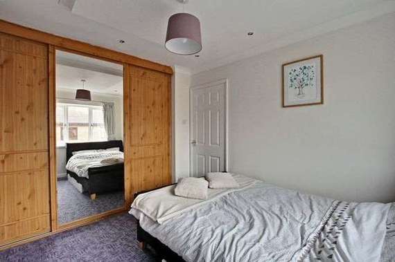 4 Bedroom Semi-Detac...
