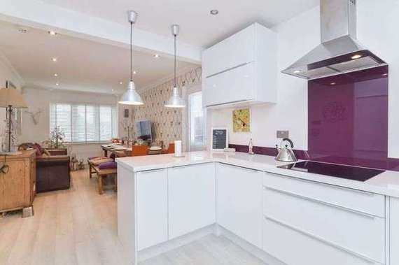 6 Bedroom Detached
