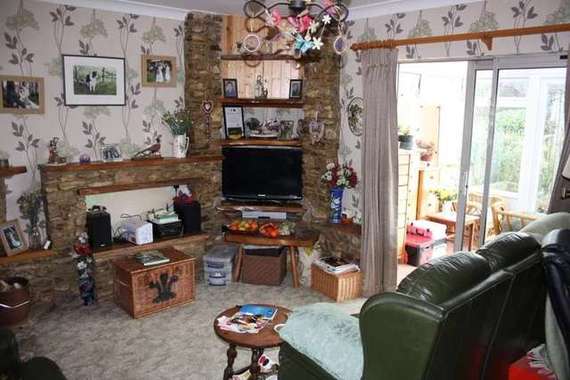 3 Bedroom Semi-Detac...