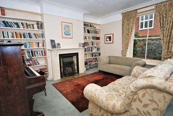 5 Bedroom Detached
