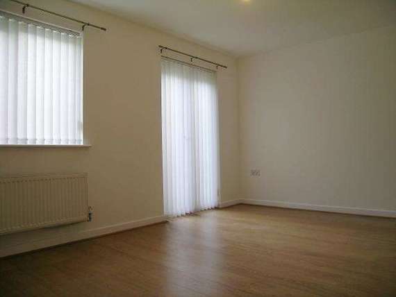 3 Bedroom End of Ter...