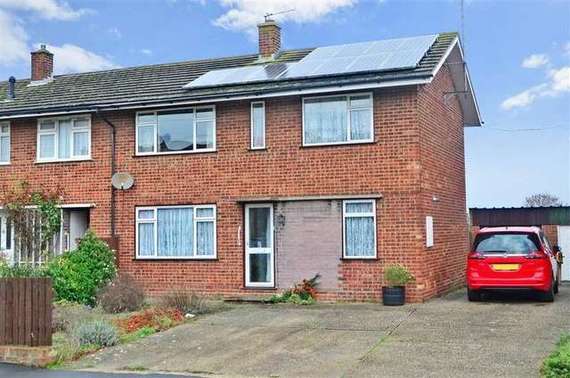 3 Bedroom End of Ter...