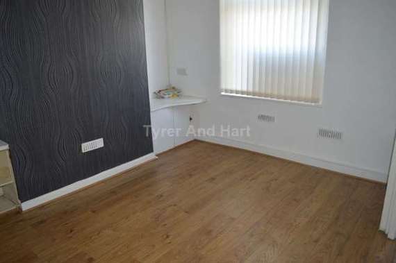 3 Bedroom End of Ter...