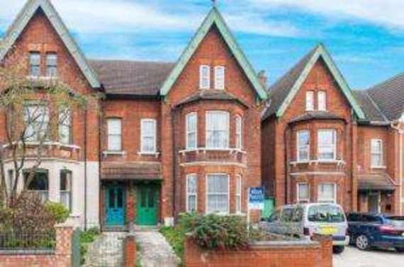 7 Bedroom Semi-Detac...