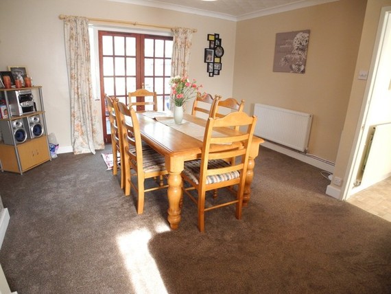 3 Bedroom Semi-Detac...