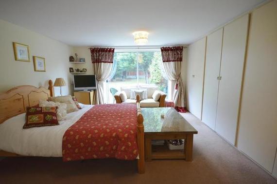 5 Bedroom Detached