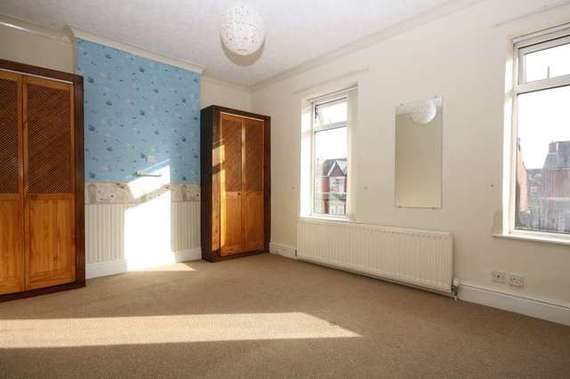 3 Bedroom Semi-Detac...