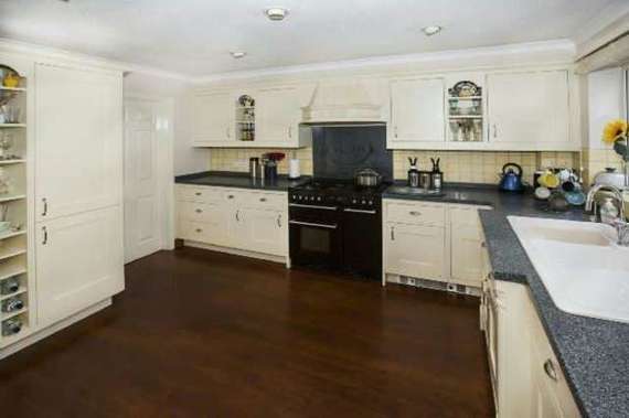 5 Bedroom Detached