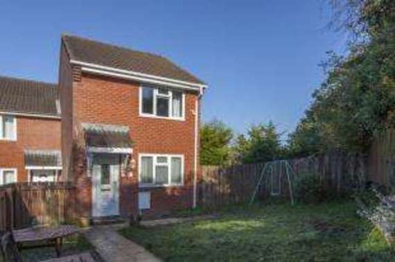 2 Bedroom End of Ter...