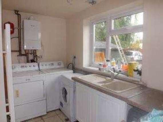 4 Bedroom Semi-Detac...
