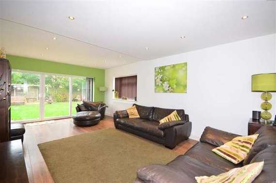 5 Bedroom Detached