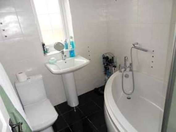 3 Bedroom Semi-Detac...