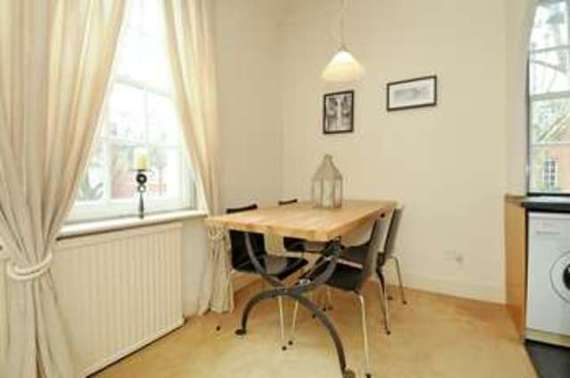 1 Bedroom Flat