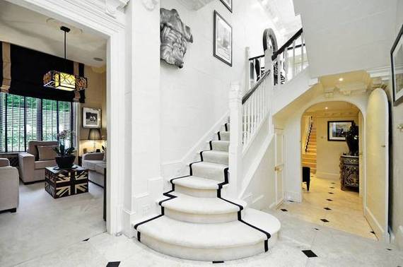 10&nbsp;Bedroom&nbsp;Detached