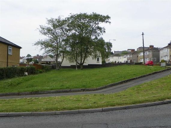 Heol Gwyrosydd Treboeth Treboe...