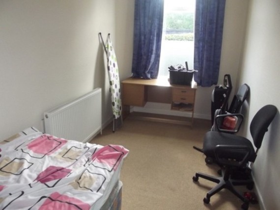 6 Bedroom Terraced